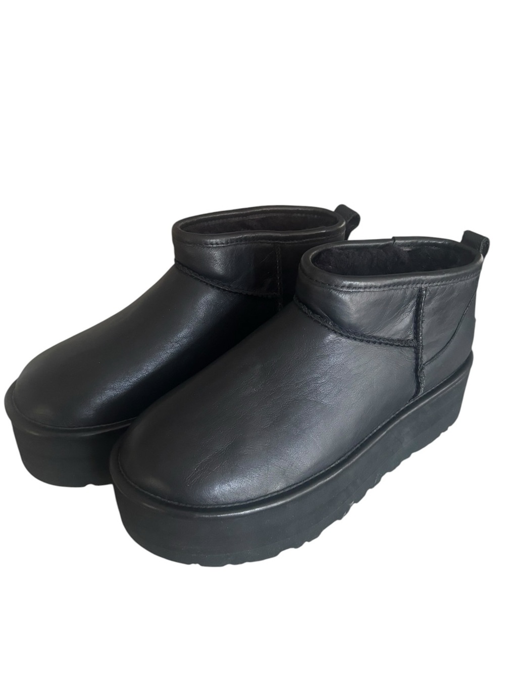UGG Classic Ultra Mini Platform Boots - Picture 2 of 8
